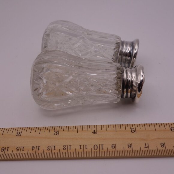 Set of Two 925 Sterling Silver Top Salt Shakers - Picture 5 of 16